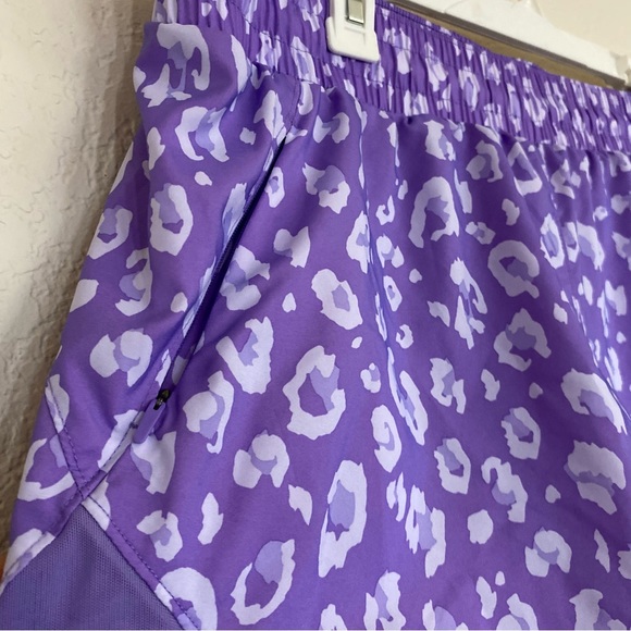 All In Motion Midrise Run Purple Cheetah Print Shorts Size L - Picture 3 of 8